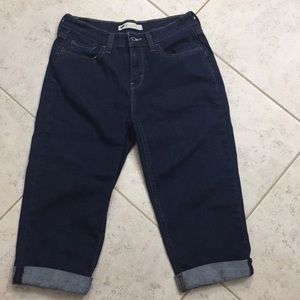 3/$20 Levi’s size 4 rolled cuff capris.